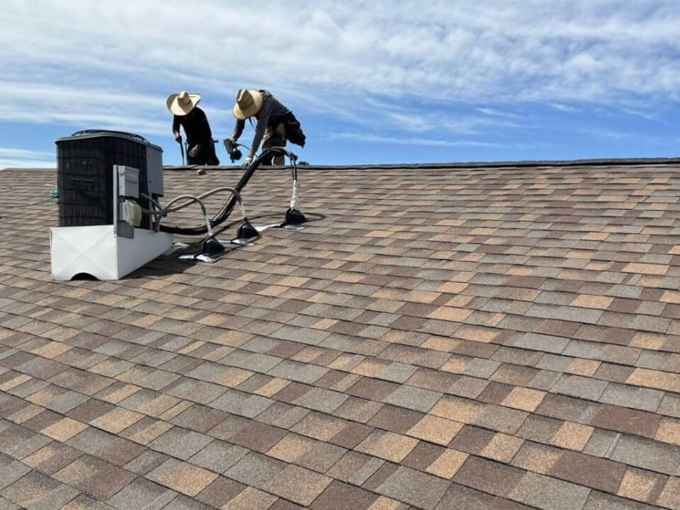 The Benefits of Hiring Local Roofing Contractors in Albuquerque